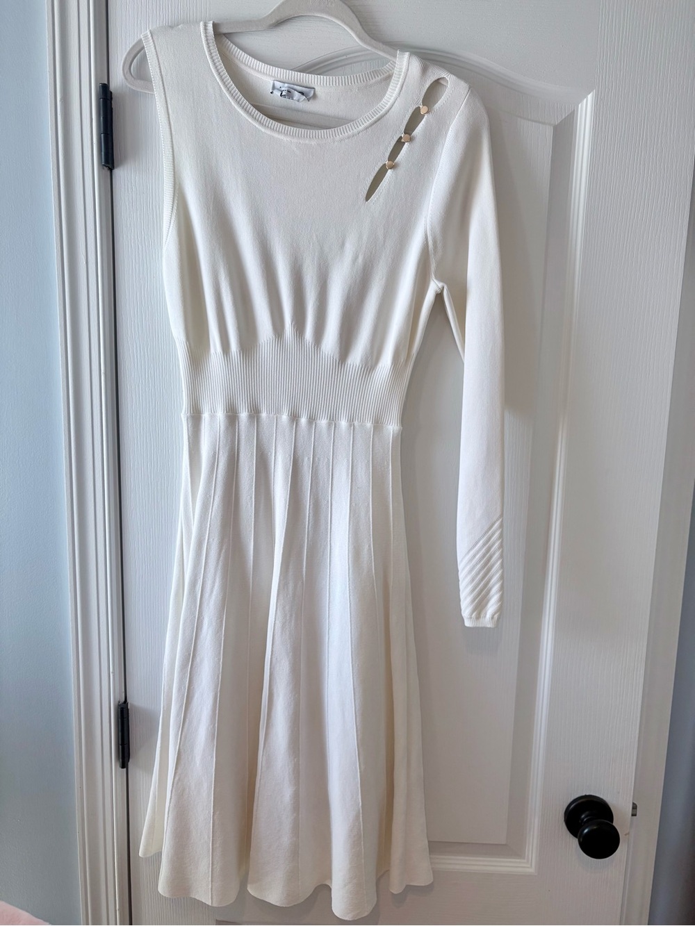 BEBE Women's White Knit Long-Sleeve Fit & Flare Dress